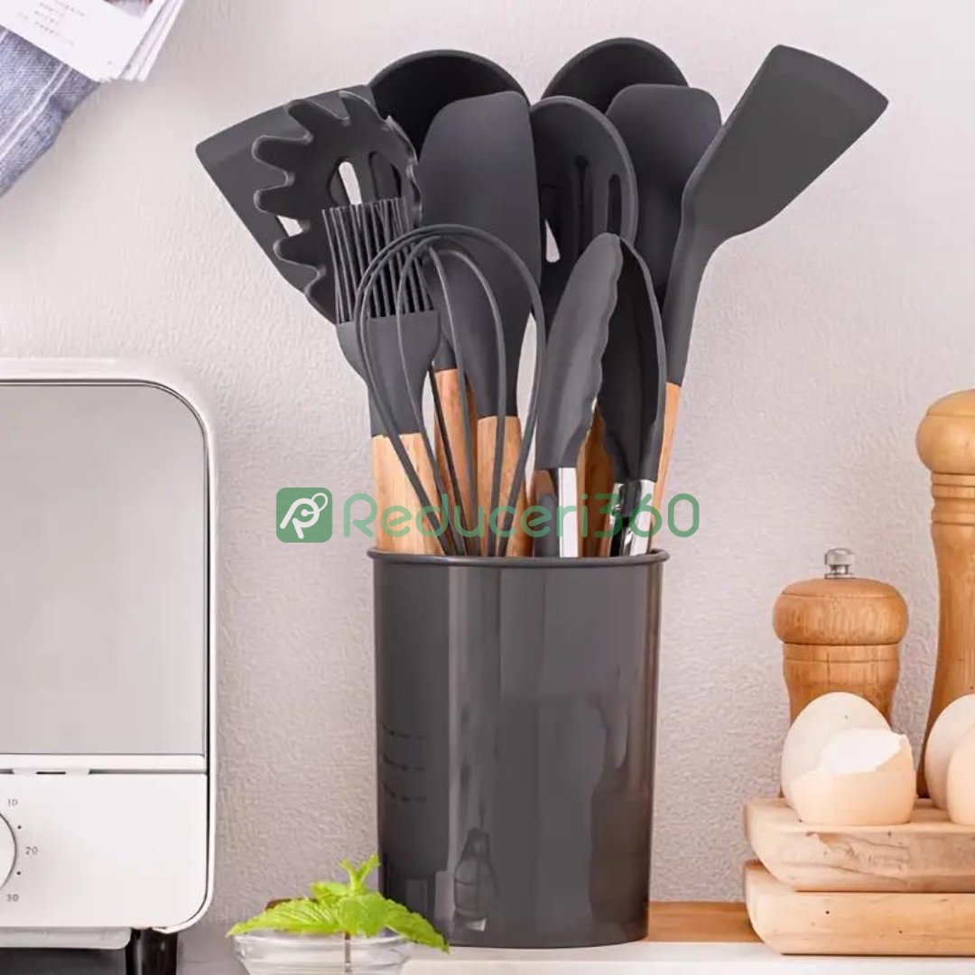 Set ustensile bucatarie 12 piese Lemn si Silicon alimentar Termorezistente Antiaderente Suport Blat negru